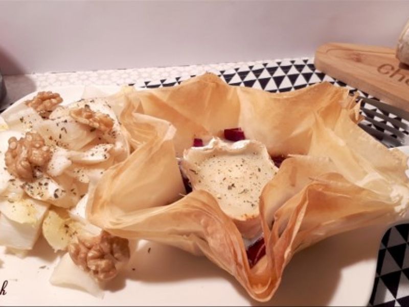 Feuilleté au confit d'oignons et chèvre 